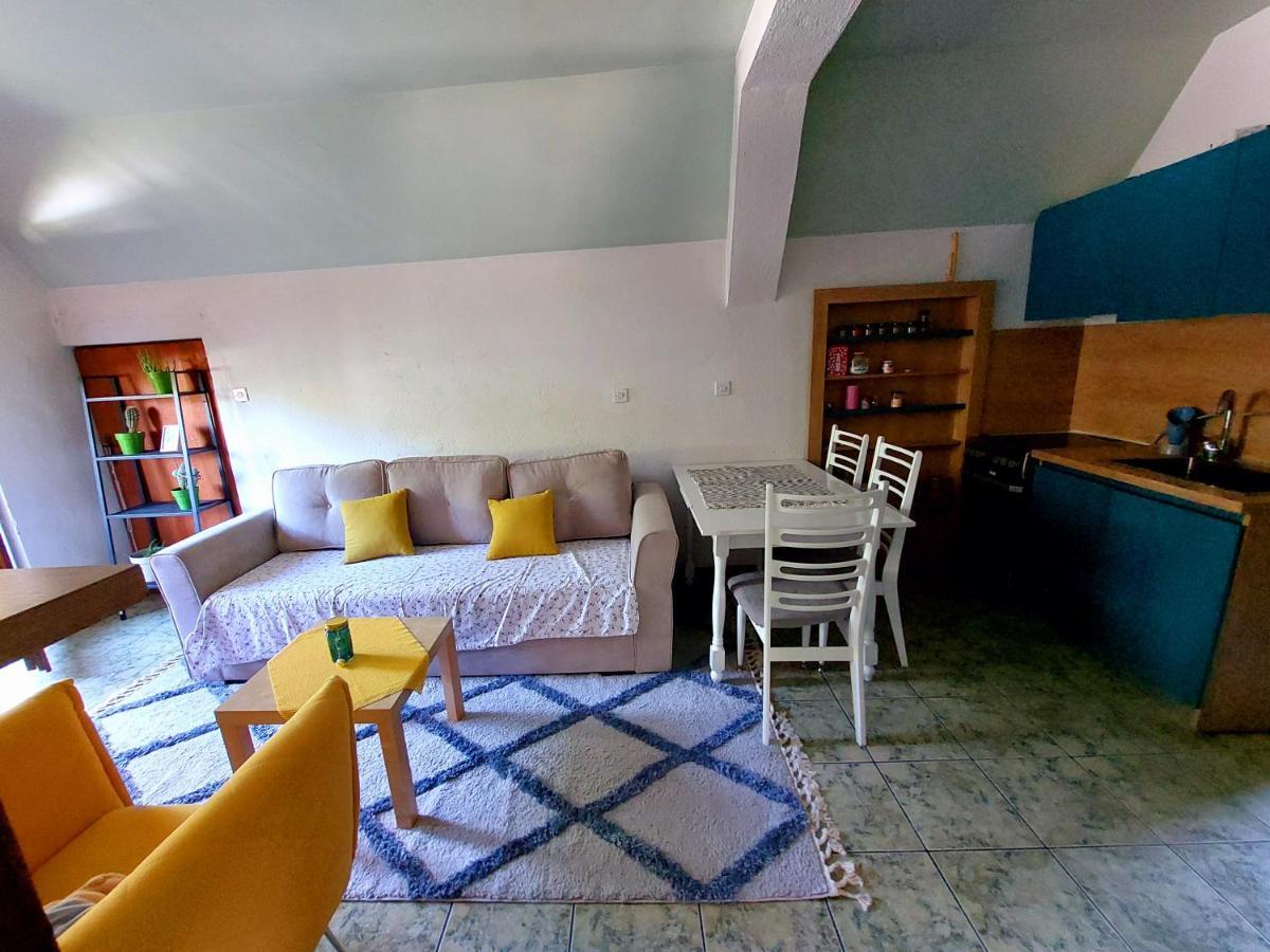 Incredible Apartment With A Mountain View - Matka Скоп'є Екстер'єр фото