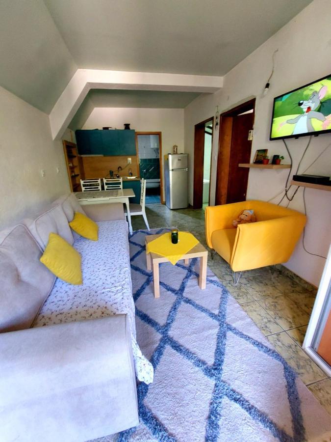 Incredible Apartment With A Mountain View - Matka Скоп'є Екстер'єр фото